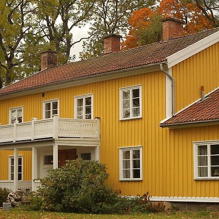 Hallebergs Bed&Breakfast Skara Kültér fotó