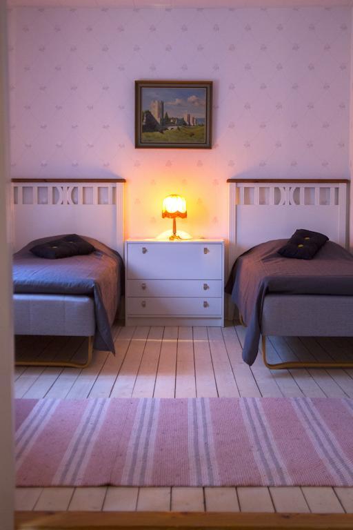 Hallebergs Bed&Breakfast Skara Szoba fotó
